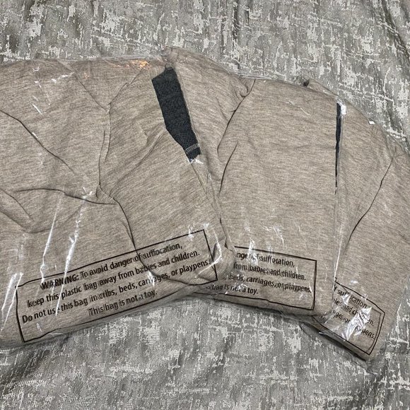 Cable Knit Sleeves/French Terry hoodie - Picture 9 of 9